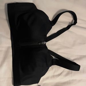 VS Incredible Knockout Ultra Max Sports Bra